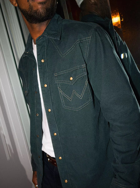 Wrangler Retro® Premium Western Snap Corduroy Shirt Dark Green