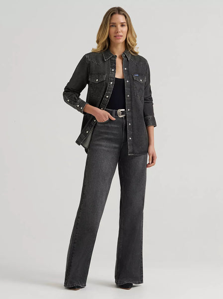 Women's Wrangler Colorwash Iconic Snap Shirt in Black
