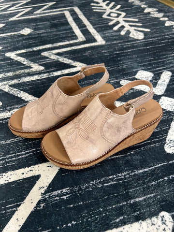 Corky's Cream Crackle Carley Wedge
