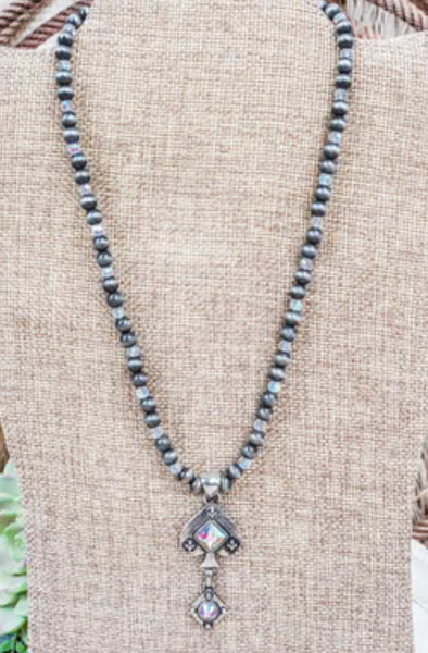 Iridescent Wild Gambit Silver Pearl Necklace