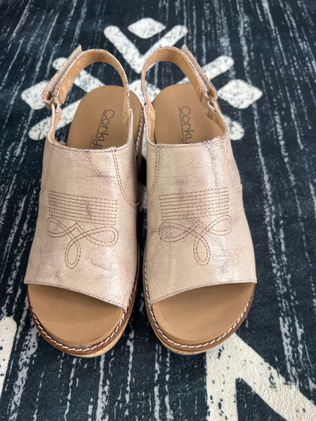 Corky's Cream Crackle Carley Wedge