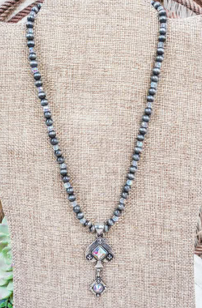 Iridescent Wild Gambit Silver Pearl Necklace