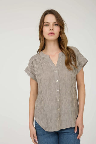 STRIPE SHORT CUFF SLEEVE BUTTON DOWN SHIRT