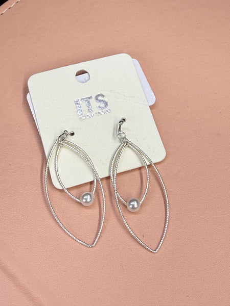 Pearl Teardrop Earrings