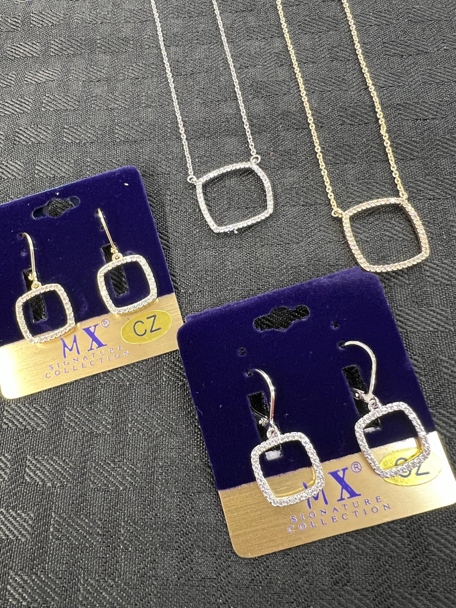 MX Signature Open Square Collection