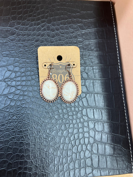 806 Assorted White Western Earrings