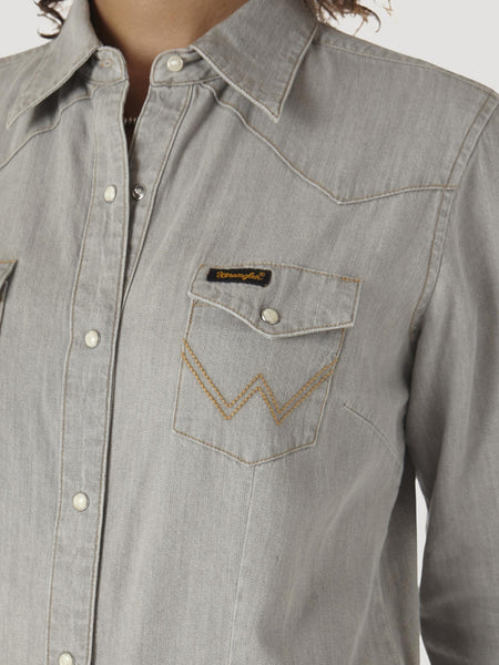 Wrangler Women's Classic Western Snap Denim Shirt