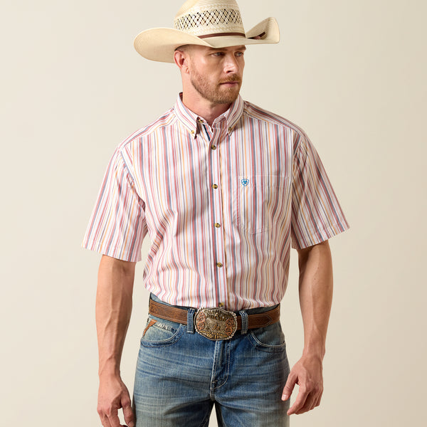 July26 10073597 Ariat Men's Pro Series Neil Classic Fit Short Sleeve Shirt