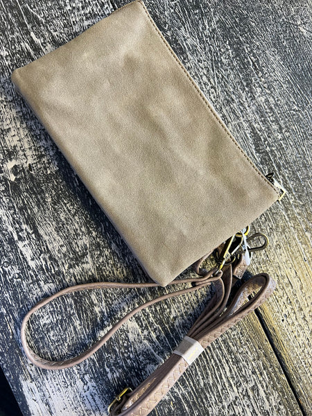 Riley Clutch/Crossbody Wallet